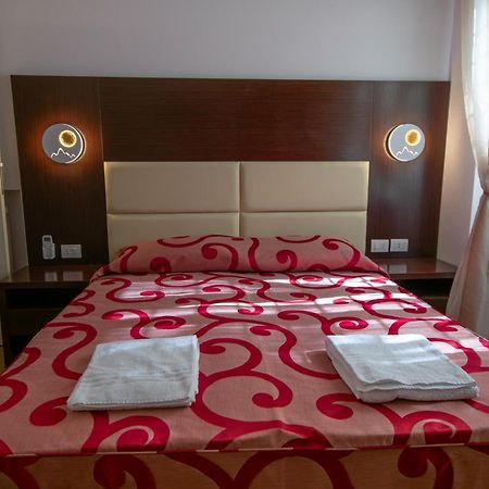 Mbs Marconi Bridge Suites Guest House 罗马 外观 照片